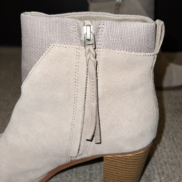 Toms Lunata (Block Heel) Bootie size 9.5 Tan Brown - Picture 5 of 9